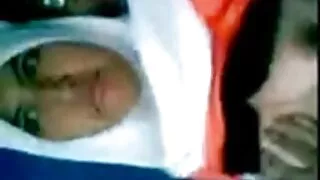 بعد يوم عمل شاق تحصل مارس سكسي اجنبي مترجم جديد الجنس. يلهون مع زوجته عاطفي الجنس.