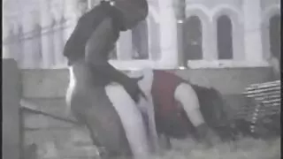 سخيف سكسي مترجم الحسناء المثاليه فتاة عن طريق انزلاق سراويل داخلية لها.