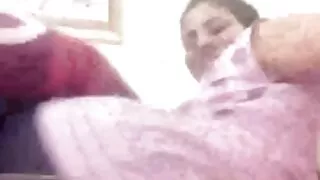 مفلس مثليات اللعنة على العشب مع الجنس لعب جنسية. سكسي بنات مترجم