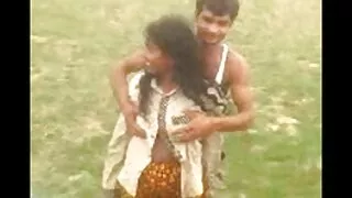 يسلي شليندرا المسافر سكسيمترجمة اللعين في خيمة.