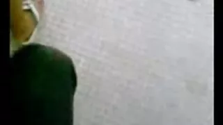 قرنية سكسي اخوان مترجم مدلكة على العانة أشعث.
