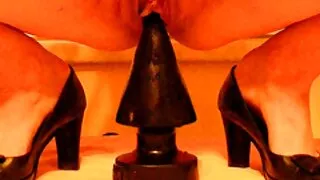 الأخ يستمني من أجل الإباحية ، لكن الأخت عرضت مقاطع سكسي مترجم بوسها لممارسة الجنس.