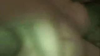 أصلع يجعل مترجم سكسي قذيفة المتمردين في غرفة النوم.