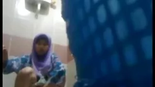 شقراء يلعب سكسي جنبي مترجم مع الديك.